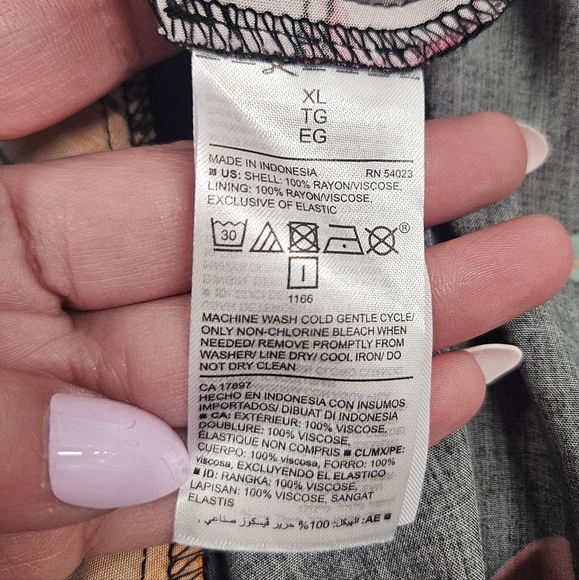 0004 Old Navy New NWT Tropical Black Floral Spaghetti Strap Dress Travel Size XL - Picture 7 of 11